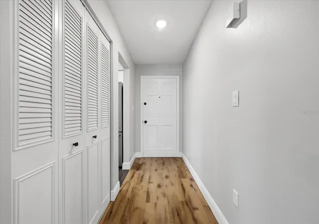 5th image of 1706 Belleair Forest Dr, Clearwater, FL 33756