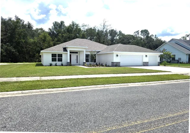 1st image of 483 Sw Bellflower Dr, Lake City, FL 32024 | MLS# GC537341
