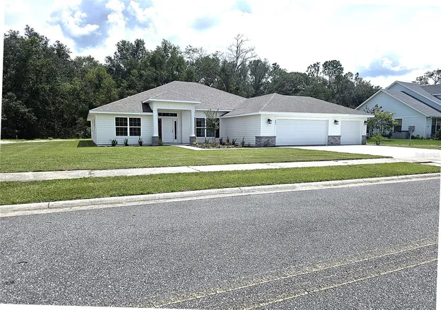 2nd image of 483 Sw Bellflower Dr, Lake City, FL 32024 | MLS# GC537341