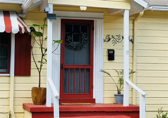 Single family home for sale at 228 NW 4th Avenue, GAINESVILLE, FL 32601 | MLS# GC537342