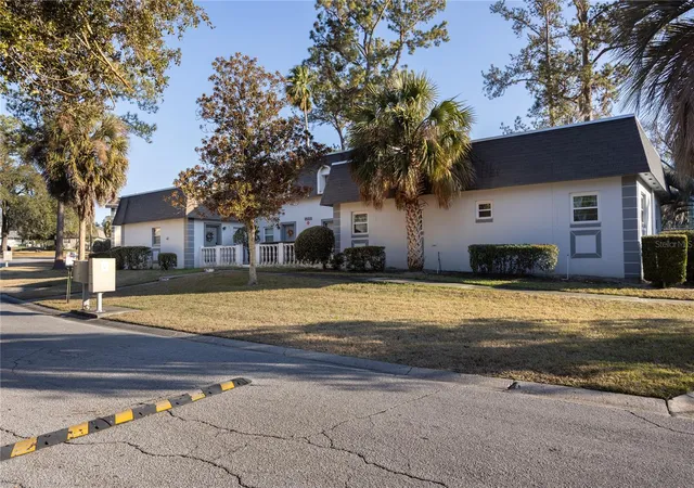 Condo for sale at 1522 SE 25th Street #D, OCALA, FL 34471 | MLS# GC537343