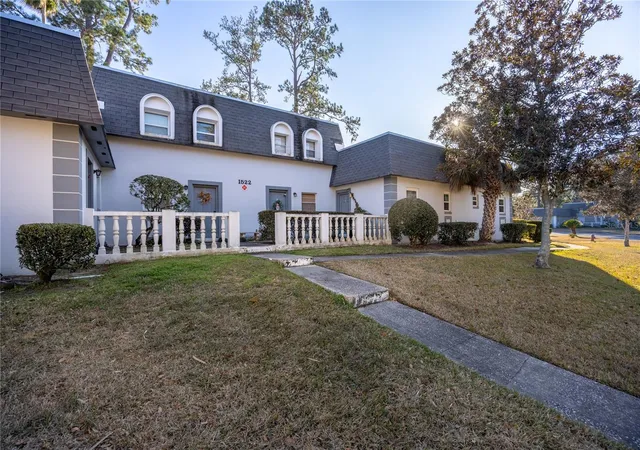 Photo 2 of Condo for sale at 1522 Se 25th Street #D, Ocala, FL 34471 | MLS# GC537343 | Listing updated on 2026-02-11