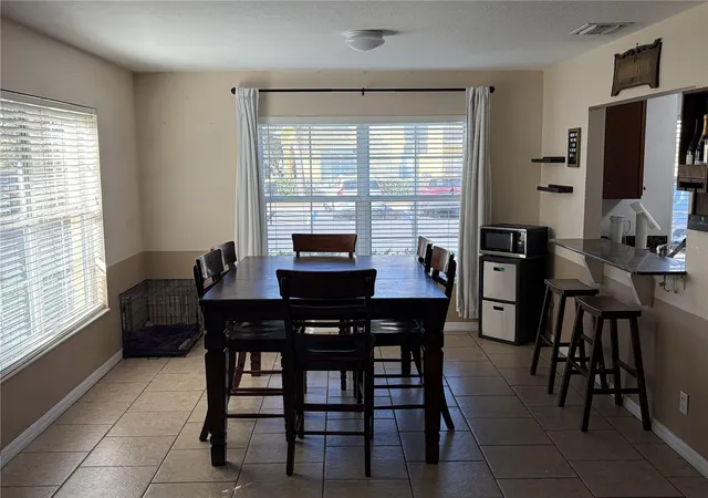 4th image of 3858 Island Wy, Saint Petersburg, FL 33705 | MLS# TB8474029
