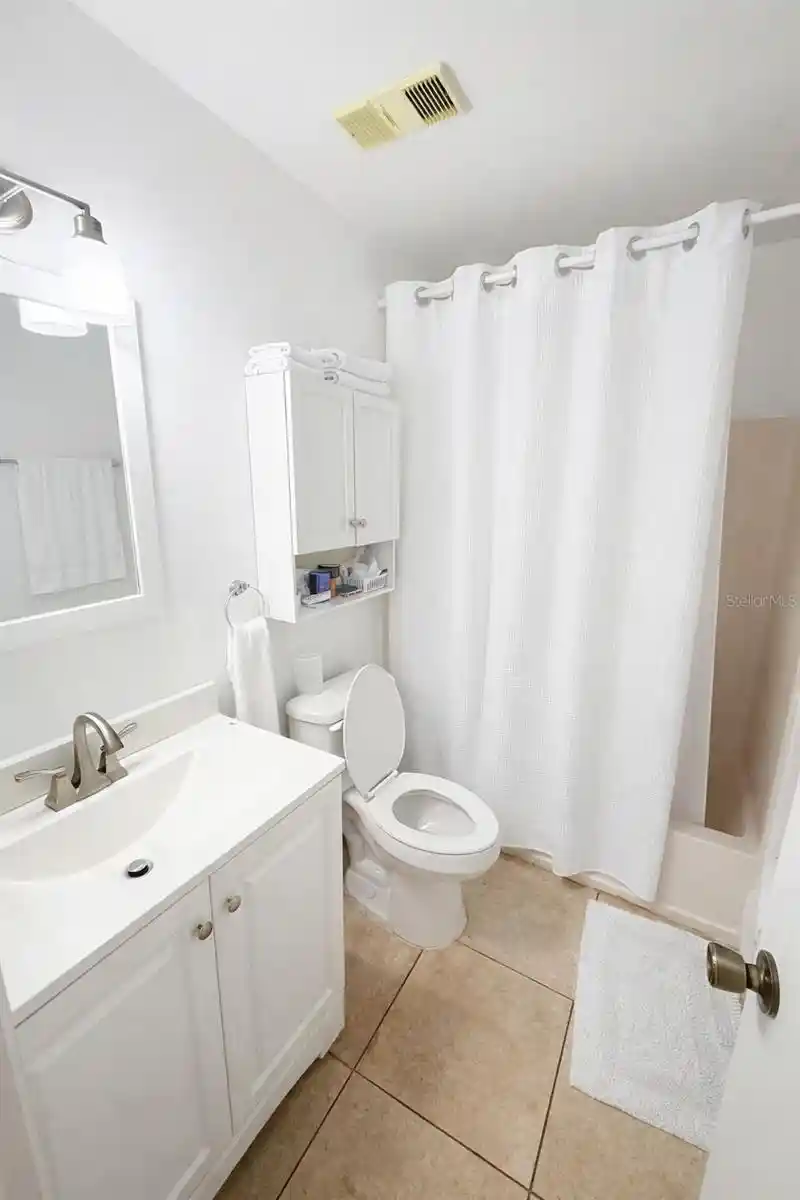 Listing Photo 7 - Condo for sale in 5473 Lake Margaret Dr located at 5473 Lake Margaret Dr, Orlando, FL 32812 - Unit 5473 Lake Margaret Dr