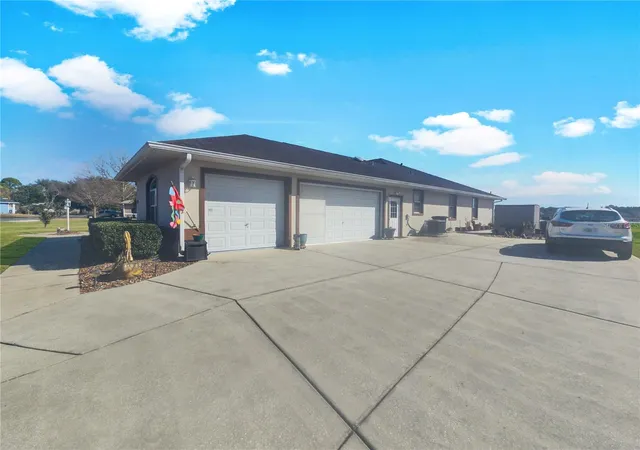 3rd image of 77 Hickory Loop, Ocala, FL 34472 | MLS# OM718355
