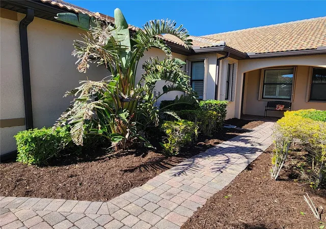 Photo 3 of Single family home for sale at 13892 Alafaya St, Venice, FL 34293 | MLS# N6142864 | Listing updated on 2026-08-30