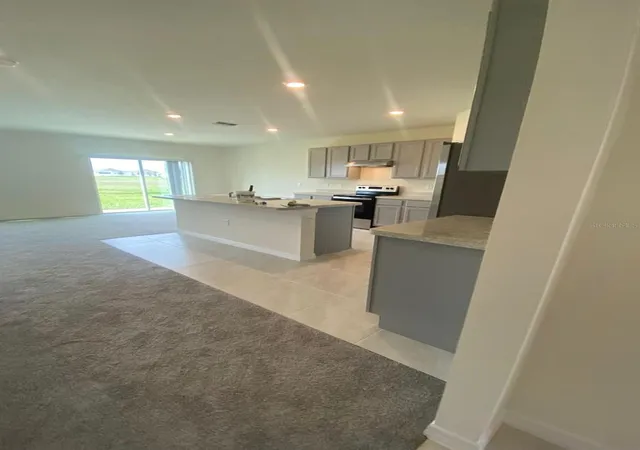 Photo 3 of Single family home for sale at 701 Silver Palm Dr, Haines City, FL 33844 | MLS# P4937766 | Listing updated on 2026-03-18