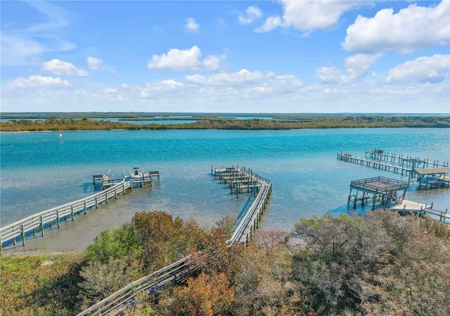Photo 1 of Manufactured home for sale at 290 Navajo Dr, Oak Hill, FL 32759 | MLS# NS1087313 | Listing updated on 2026-10-06