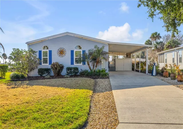 Photo 2 of Manufactured home for sale at 290 Navajo Dr, Oak Hill, FL 32759 | MLS# NS1087313 | Listing updated on 2026-10-06