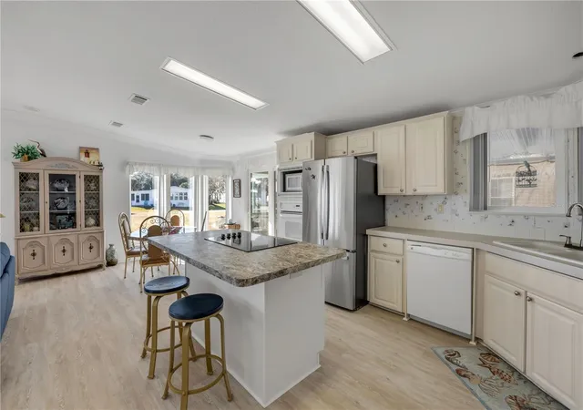 Photo 4 of Manufactured home for sale at 290 Navajo Dr, Oak Hill, FL 32759 | MLS# NS1087313 | Listing updated on 2026-10-06