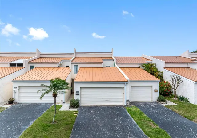 Photo 1 of Townhouse for sale at 4306 Sunray Ct, Tampa, FL 33615 | MLS# TB8474105 | Listing updated on 2026-10-06