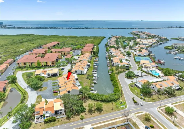 Photo 2 of Townhouse for sale at 4306 Sunray Ct, Tampa, FL 33615 | MLS# TB8474105 | Listing updated on 2026-10-06