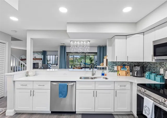 Photo 4 of Townhouse for sale at 4306 Sunray Ct, Tampa, FL 33615 | MLS# TB8474105 | Listing updated on 2026-10-06