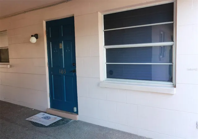 2nd image of 3125 36th St N #103, Saint Petersburg, FL 33713 | MLS# TB8474118
