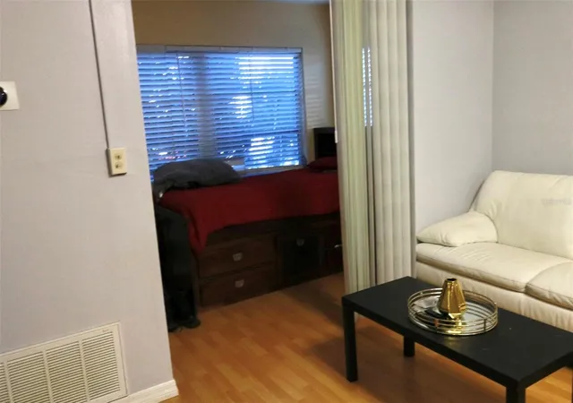 4th image of 3125 36Th St N, St. Petersburg, FL 33713