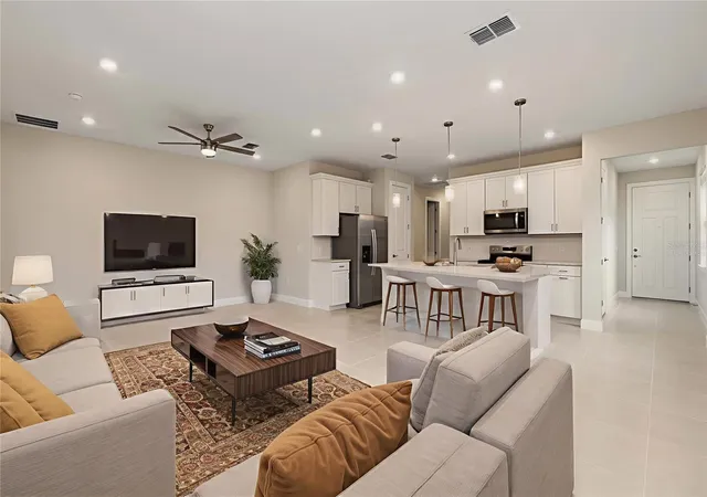 Homes for sale in Bradenton, FL | 5811 Silverside Pine Ct, Bradenton, FL 34211 | MLS# A4681775