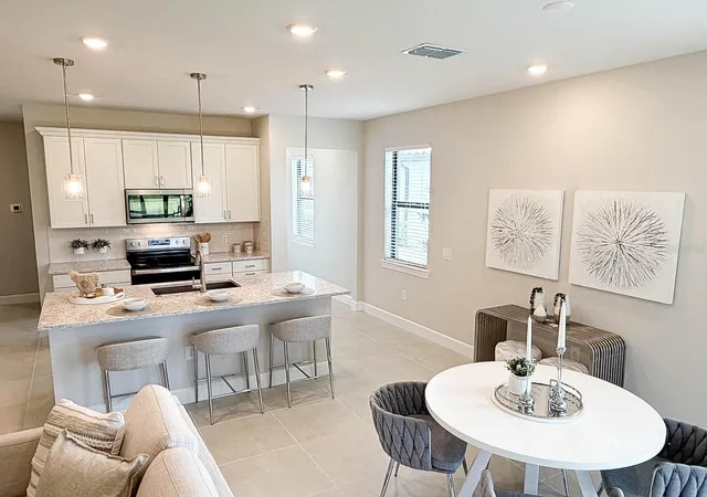Photo 3 of Single family home for sale at 5811 Silverside Pine Ct, Bradenton, FL 34211 | MLS# A4681775 | Listing updated on 2026-09-24