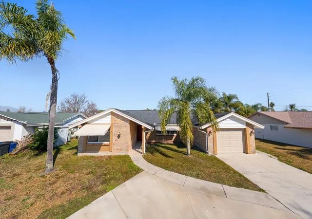 Photo 2 of Single family home for sale at 4025 Sail Dr, New Port Richey, FL 34652 | MLS# TB8474132 | Listing updated on 2026-08-03
