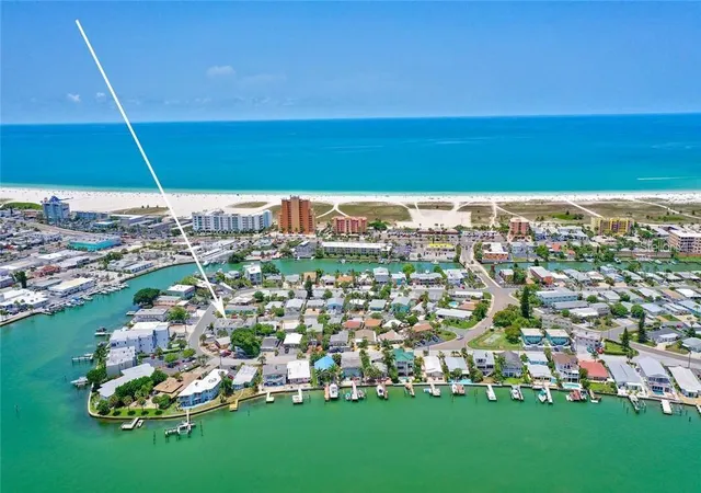 3rd image of 11025 2Nd St E, Treasure Island, FL 33706