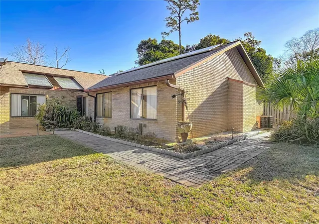 3rd image of 65 Elmwood Trl, Deland, FL 32724 | MLS# G5107944