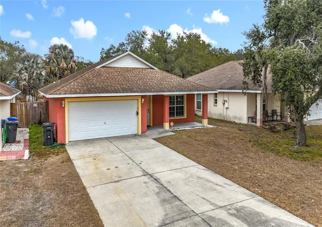 2nd image of 11112 Hidden Breeze Dr, Wimauma, FL 33598 | MLS# TB8474375