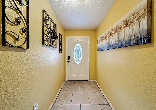 4th image of 11112 Hidden Breeze Dr, Wimauma, FL 33598 | MLS# TB8474375