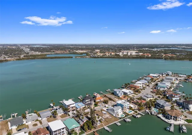 5th image of 837 Bay Point Dr, Madeira Beach, FL 33708 | MLS# TB8474434