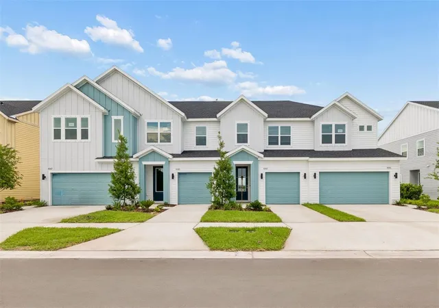 Photo 2 of Townhouse for sale at 6341 Jensen View Ave, Apollo Beach, FL 33572 | MLS# TB8474449 | Listing updated on 2026-10-08