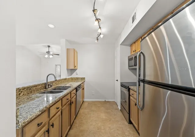 Photo 3 of Condo for sale at 486 N Pin Oak Pl #308, Longwood, FL 32779 | MLS# O6381034 | Listing updated on 2026-10-05