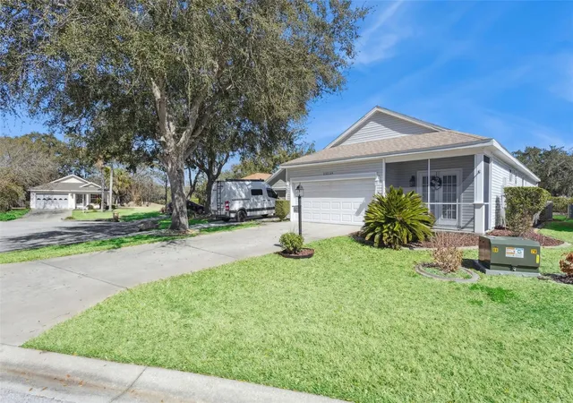 Homes for sale in Leesburg, FL | 25239 Cranes Roost Cir, Leesburg, FL 34748 | MLS# G5107978