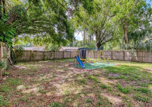 Photo 3 of Single family home for sale at 2122 Lake Blvd, Winter Haven, FL 33881 | MLS# S5143521 | Listing updated on 2026-08-03