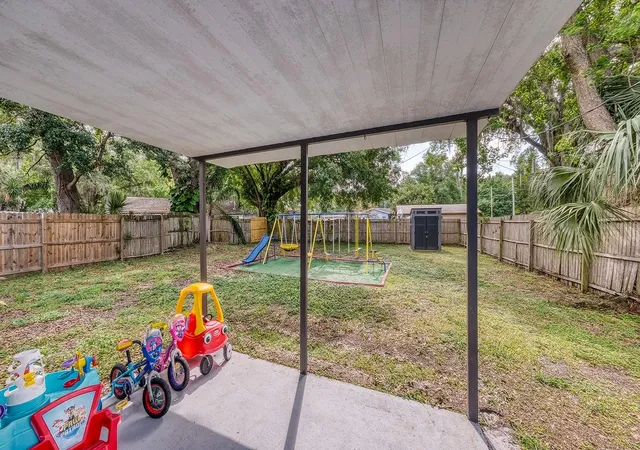 Photo 4 of Single family home for sale at 2122 Lake Blvd, Winter Haven, FL 33881 | MLS# S5143521 | Listing updated on 2026-08-03