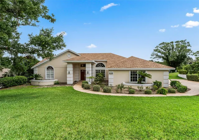 2nd image of 5321 Greens Dr, Lady Lake, FL 32159 | MLS# G5107981
