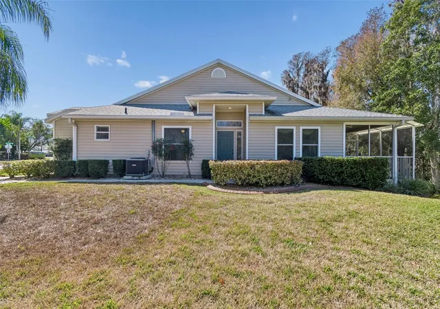 Homes for sale in Lutz, FL | 1745 Heron Cove Dr, Lutz, FL 33549 | MLS# TB8474562