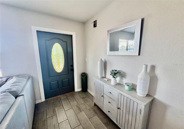5th image of 118 Rotonda Cir, Rotonda West, FL 33947 | MLS# D6146103