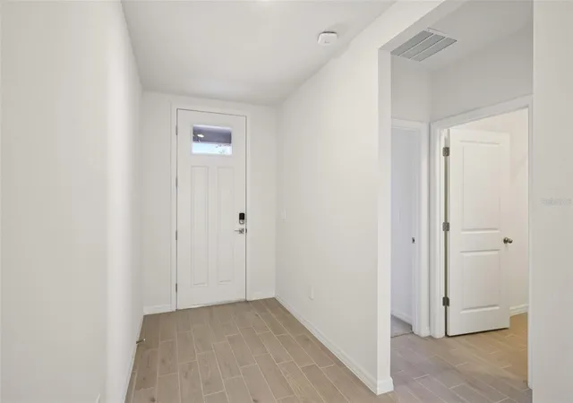 Photo 3 of Single family home for sale at 7200 Ray Crk Dr, Brooksville, FL 34601 | MLS# TB8474653 | Listing updated on 2026-09-28