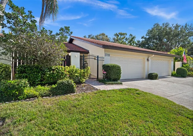 3rd image of 3709 Miguel Wy #8602, Sarasota, FL 34232 | MLS# A4681971