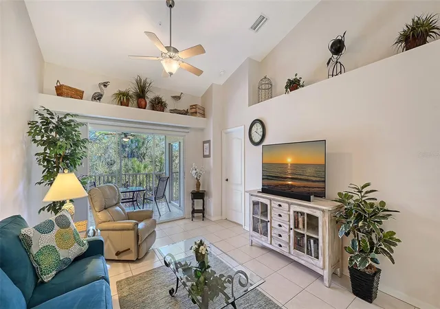 Photo 4 of Condo for sale at 4655 Tower Hl Ln #2422, Sarasota, FL 34238 | MLS# A4681979 | Listing updated on 2026-09-16