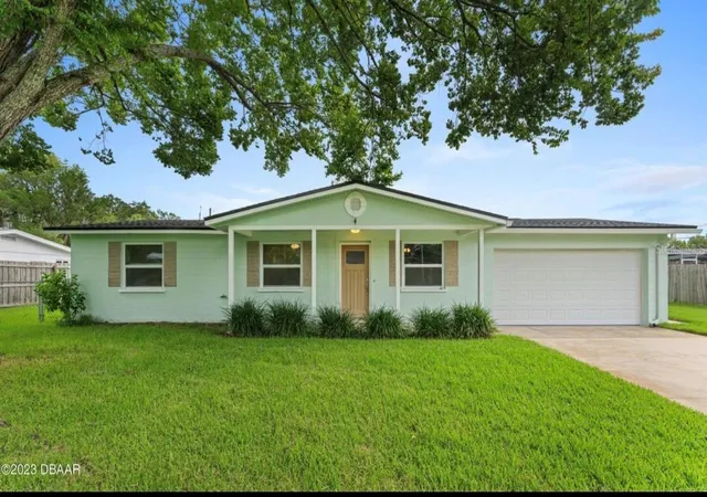 Homes for sale in Daytona Beach, FL | 323 Scotland Dr, Daytona Beach, FL 32117 | MLS# O6381278