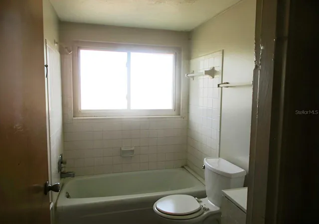 4th image of 3024 Williamsburg St, Sarasota, FL 34231 | MLS# C7521739