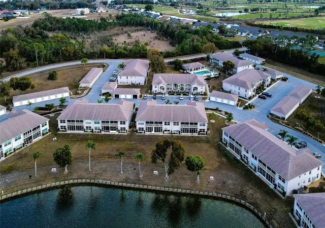 2nd image of 11644 Sw Egret Cir, LAKE SUZY, FL 34269