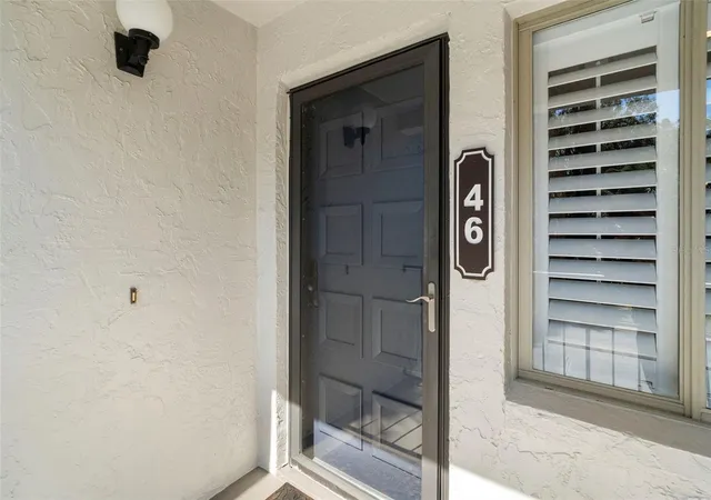 Photo 3 of Condo for sale at 5 Escondido Cir #46, Altamonte Springs, FL 32701 | MLS# O6381305 | Listing updated on 2026-10-04