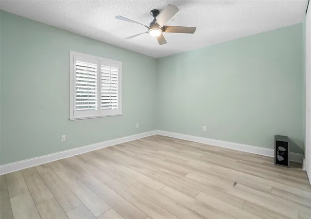 Photo 3 of Condo for sale at 5 Escondido Cir #46, Altamonte Springs, FL 32701 | MLS# O6381305 | Listing updated on 2026-10-04