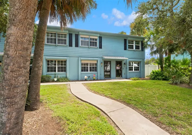 Photo 3 of Townhouse for sale at 101 N Pine St #2, New Smyrna Beach, FL 32169 | MLS# NS1087331 | Listing updated on 2026-09-19