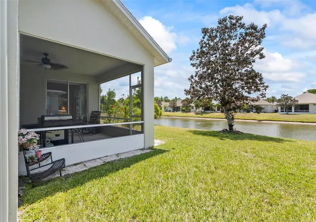 3rd image of 19 Raintree Cir, Palm Coast, FL 32164 | MLS# FC316039