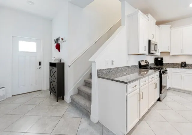 4th image of 8241 Corner Pine Wy, New Port Richey, FL 34655 | MLS# W7882889