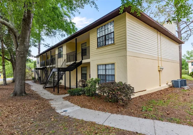 Photo 1 of Condo for sale at 6400 Nw 106th Place #20, Alachua, FL 32615 | MLS# GC537420 | Listing updated on 2026-08-11