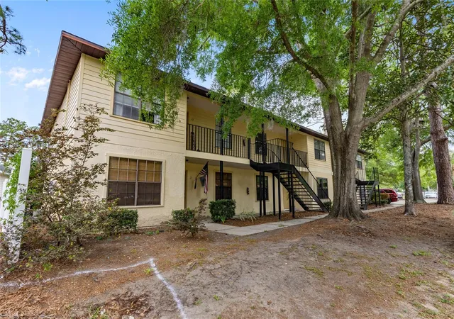 Photo 3 of Condo for sale at 6400 Nw 106th Place #20, Alachua, FL 32615 | MLS# GC537420 | Listing updated on 2026-08-11