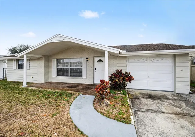 Photo 3 of Single family home for sale at 7224 Ingleside Dr, Port Richey, FL 34668 | MLS# O6381411 | Listing updated on 2026-09-02