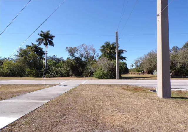 3rd image of 711 Cooper St, Punta Gorda, FL 33950 | MLS# C7521759